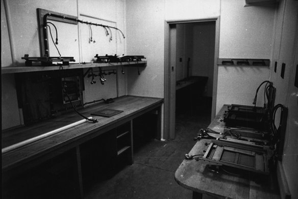 The radio room at the RAAF operations headquarters. April 20, 1971.  