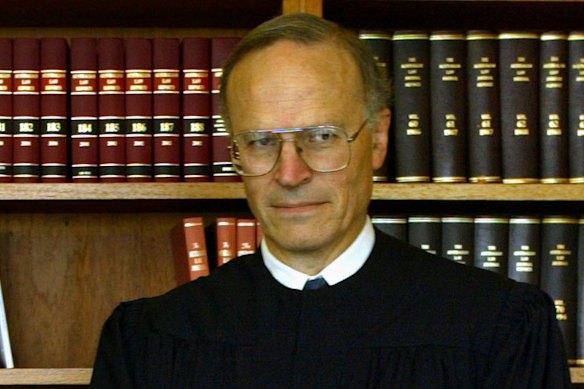 Former High Court judge Dyson Heydon was investigated for sexual harassment. 