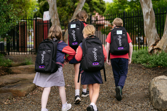 Students in Melbourne’s inner west will carry Dyson air quality backpacks as part of the Breathe Melbourne study.