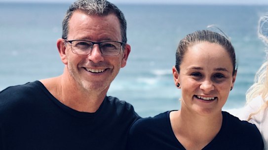 Ben Crowe with Ash Barty, Stephanie Gilmore and their manager Nikki Mathias. 