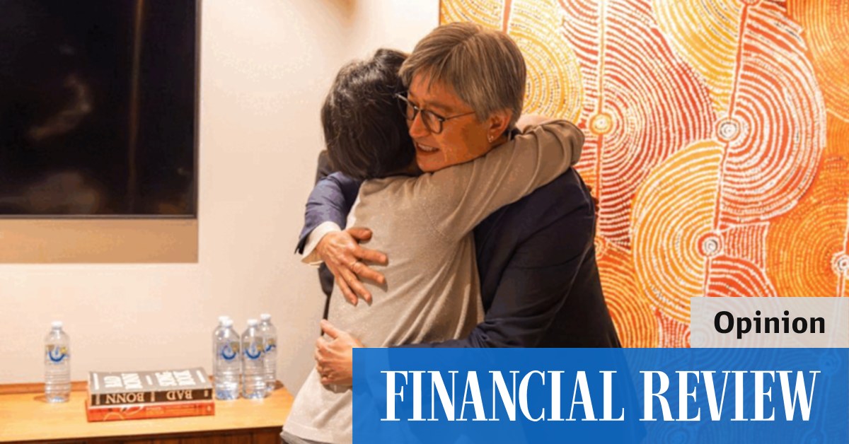 'Tight hugs, teary screams': Cheng Lei's China nightmare ends - Vimarsana News