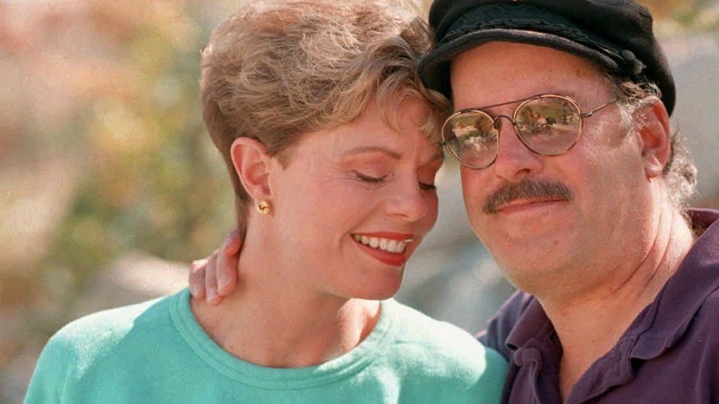 Captain' Daryl Dragon Of Musical Duo Captain & Tennille Dead At 76