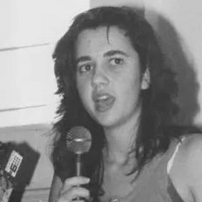 Future premier Annastacia Palaszczuk in 1988 speaks in favour of radio station 4ZZZ remaining in the UQ student union building before it was evicted.