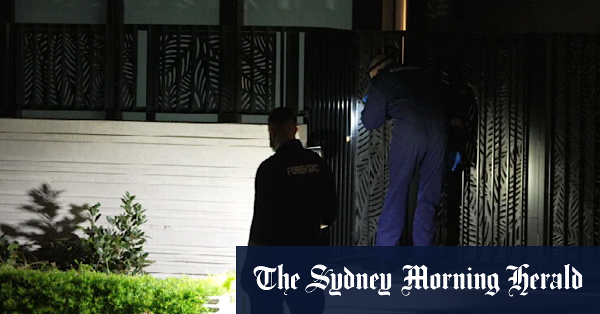 Man’s body found on Ivanhoe property hours after residents report ‘loud bangs’
