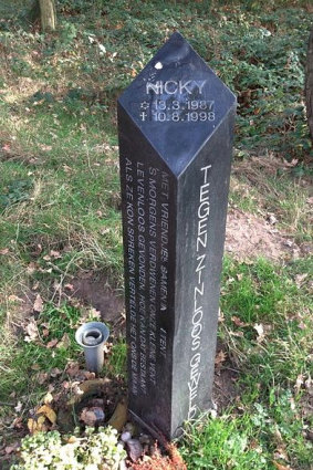 Marker for murdered Dutch boy Nicky Verstappen.