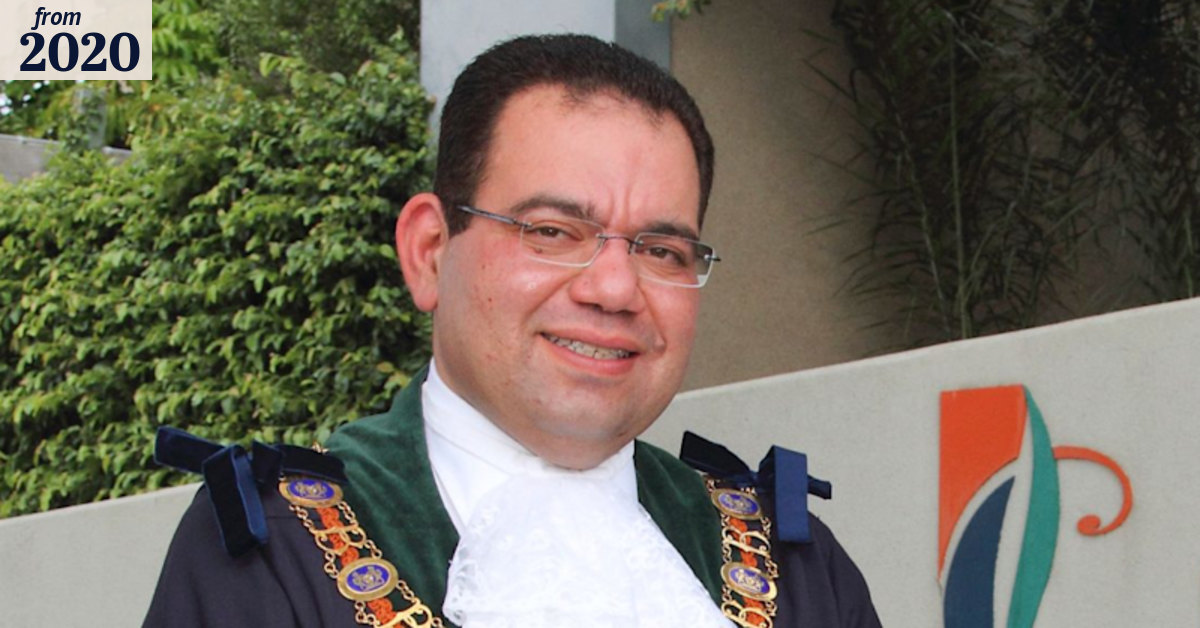 Former Casey mayor Sam Aziz returns to Australia, in Sydney hospital