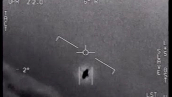 Video released by program depicts a 2004 encounter near San Diego between two US Navy F/A-18F fighter jets and an unknown object. 