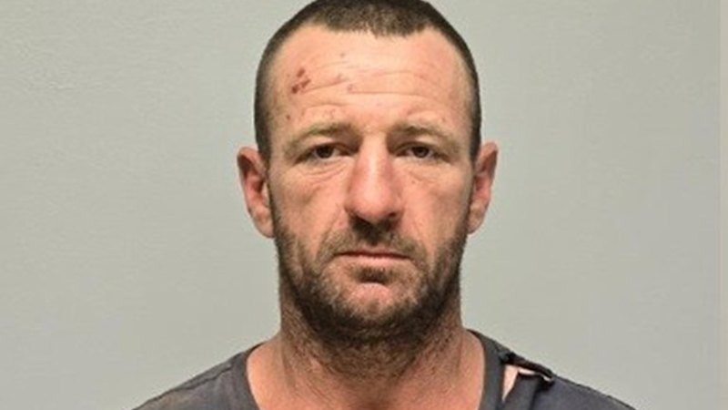 Manhunt for alleged killer after three people shot dead in NSW town