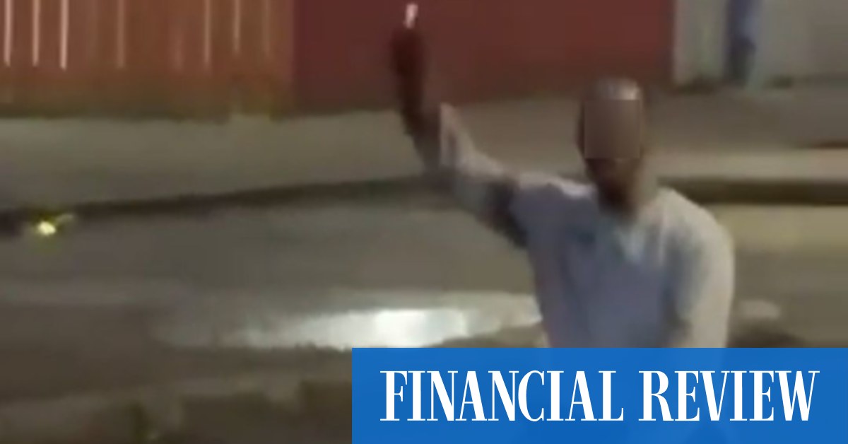 Belfast Protests Erupt After Stabbings and Beheading Attempt - News Directory 3