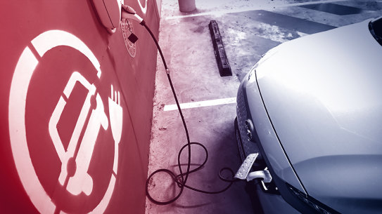 Electric cars face some hurdles to take up in Australia.