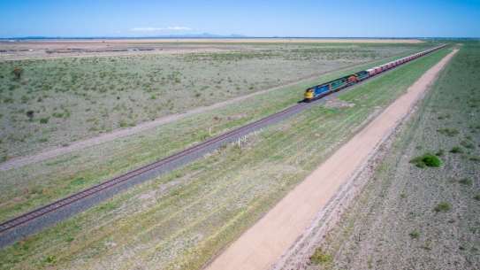 The national freight network between Melbourne and Brisbane via regional Victoria will span almost 2000 kilometres.