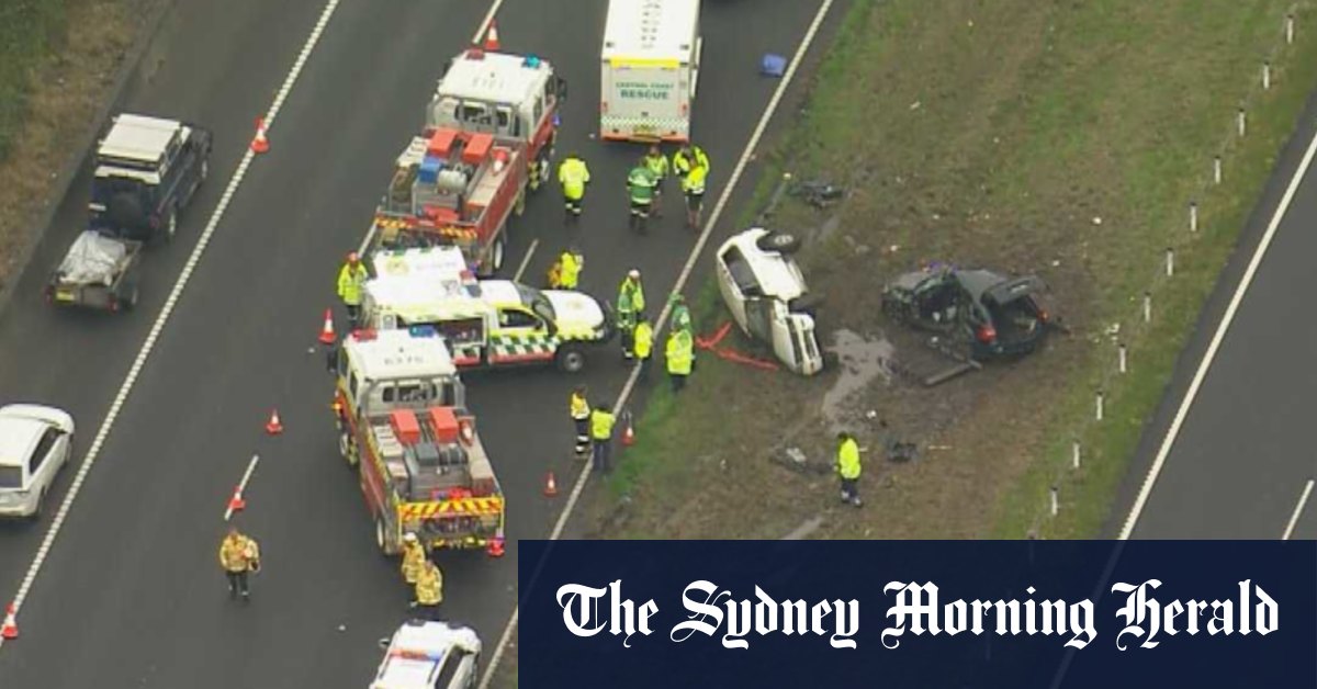 Father and son dead in M1 breakdown lane crash – Sydney Morning Herald