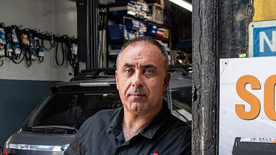 Alex Osipovich has a mechanical workshop at BP Clovelly and also owns an independent service station, Bobbinhead Petrol Station.
