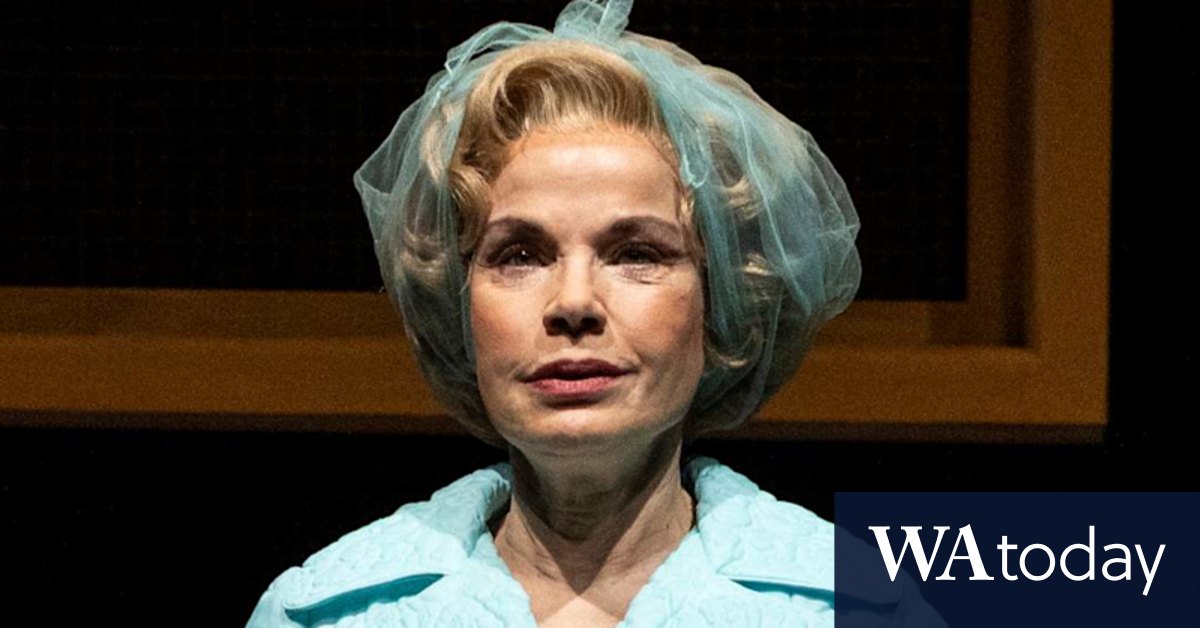 Mom Play starring Sigrid Thornton, Yael Stone and Ash Flanders; ZÖJ at Melbourne Recital Centre