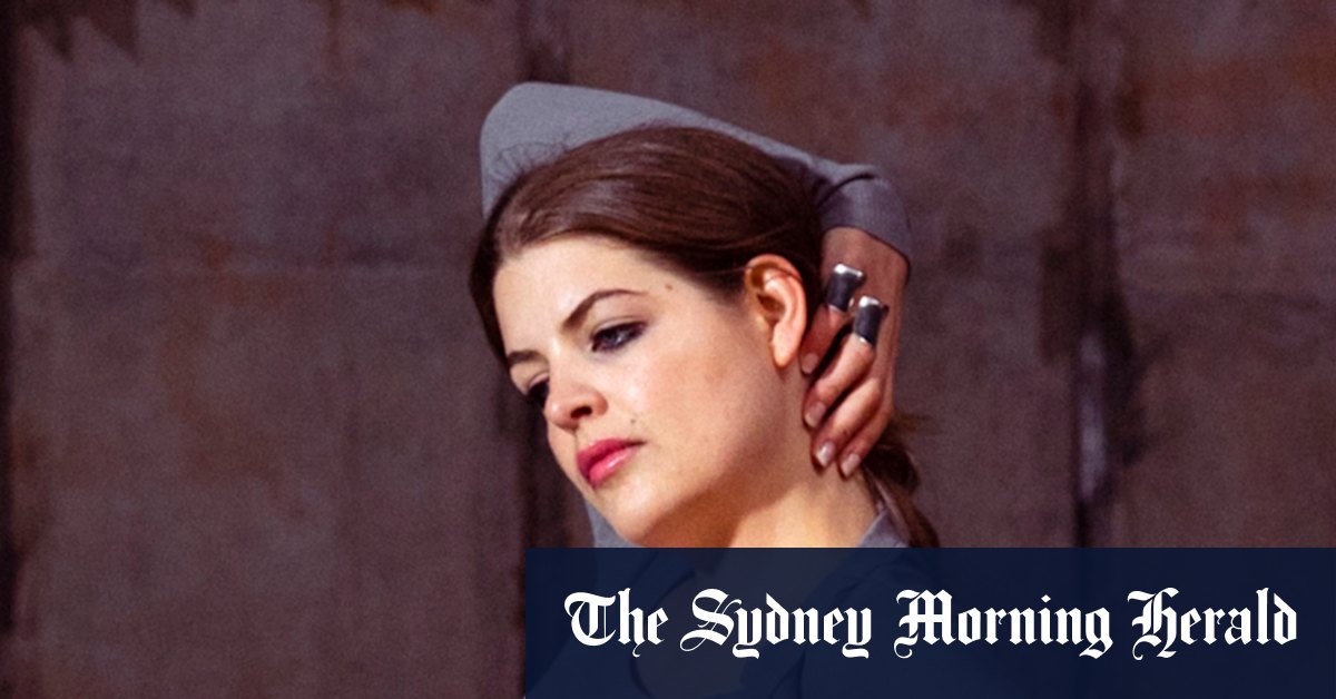 'I'm very sure of who I am': Lorde's little sister spreads her wings - Vimarsana News
