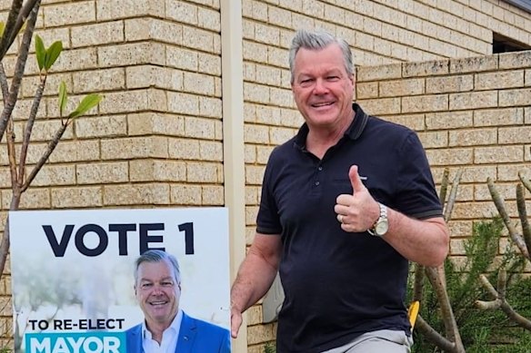 O prefeito da cidade de Canning, Patrick Hall.