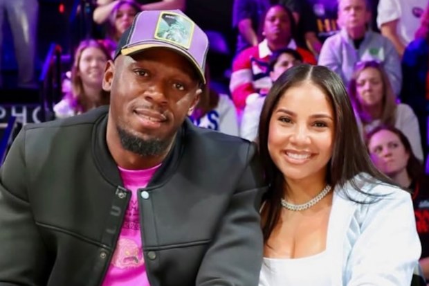 Usain Bolt proposes to Kasi Bennett