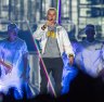 Coughing fits and technical glitches: Bieber's 'human' Brisbane show