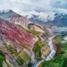 把你的登山靴;吉尔吉斯斯坦是壮观的徒步旅行。