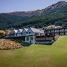 This slick 75-room establishment delivers awesome views of The Remarkables mountain range and the mighty Lake Wakatipu below it. 