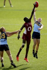 Afl Draft 2015 Sudan Born Mabior Chol Puts Family First