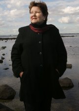 Joan Kirner on the beach in 2004 near her home in Williamstown.