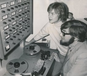 Pop singer Johnny Farnham recording at Bill Armstrong's studio in 1971.