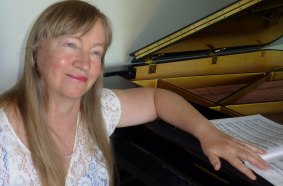 Pianist Margaret Legge-Wilkinson, has chosen some Debussy and Ravel music to reflect the themes of the  Impressions of Paris: Lautrec, Degas, Daumier  exhibition at the National Gallery of Australia.  
