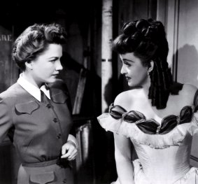 Anne Baxter and Bette Davis in All About Eve.