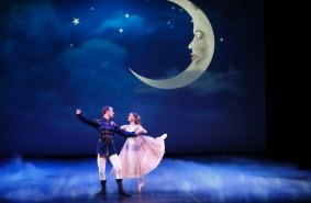 Edward Smith and Chantelle van der Hoek in the Australian Ballet's Storytime Ballet: The Nutcracker.