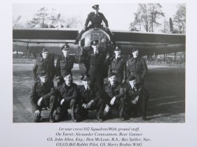 Harold Brabin (front right) with his crew and ground staff in World War Two.