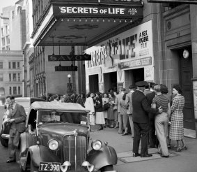 A large crowd outside the Savoy theatre for the so-called "sex hygiene" film Secrets Of Life and an accompanying talk in 1949. 