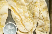 How to make garlic naan (Blue Ducks' recipe).