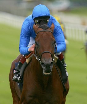 Finish in sight for Frankie Dettori and Dubawi at the Curragh, 2005.