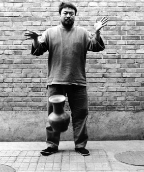 Ai Weiwei Dropping a Han Dynasty Urn.