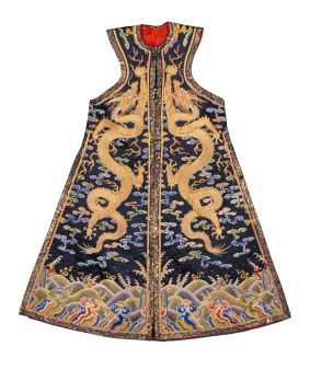 Empress's sleeveless ceremonial surcoat.