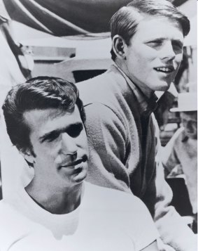 Henry Winkler (The Fonz) and Ron Howard (Richie) in the TV series <i>Happy Days</i>. 
