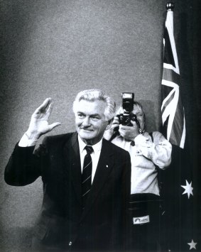 Hawke waves farewell as he leaves a media conference in Canberra on December 19, 1991, the day Keating beat him in a leadership spill.