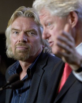 Bill clinton announes Richard Branson's 10-year pledge in 2006 to help fight global warming.
