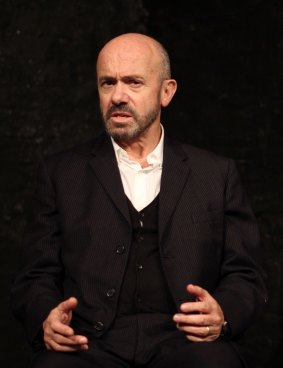 Rob Meldrum in L'Amante Anglaise.