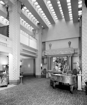 The dress circle foyer of the Capitol Theatre in Swanston Street, Melbourne c.1950.