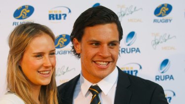 Ellyse Perry and Matt Toomua are one of the glamour couples of Australian sport.