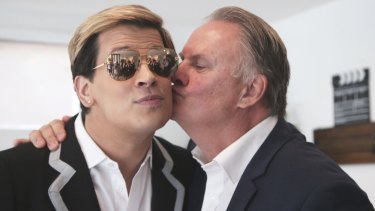 Milo Yiannopoulos getting cosy with Mark Latham.