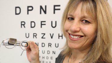 Telescope Helps Vision Impaired Drivers Get Behind The Wheel