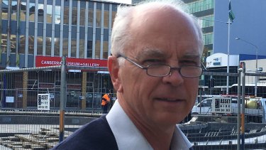 Peter Middleton, of the ACT Civil Contractors Federation and Woden Contractors, says the tram deal risks a slow-moving train wreck.