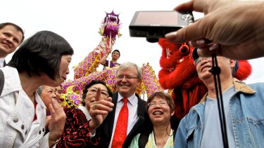 Kevin Rudd proved popular with the Chinese community.