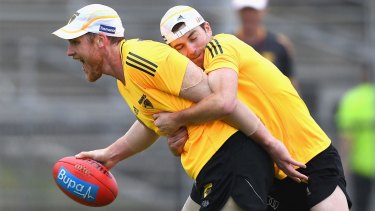 Jarryd Roughead trains with the Hawks.