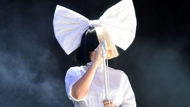 Adelaide superstar Sia is swapping chandeliers for Christmas trees with an album of original holiday songs.