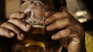 Men aged 40+ who drink alcohol have need for an ambulance more than their younger counterparts. 