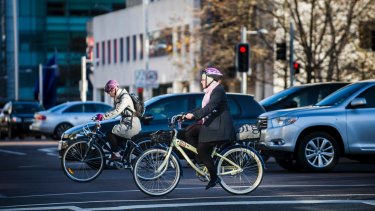Gridlock on some of Canberra's busiest roads will increase as much as 20 per cent by 2031